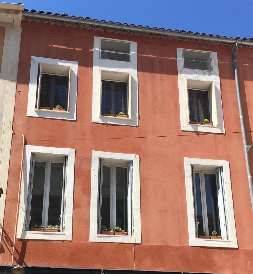 Un Coin De Luberon Apartment L'Isle-sur-la-Sorgue Exterior photo